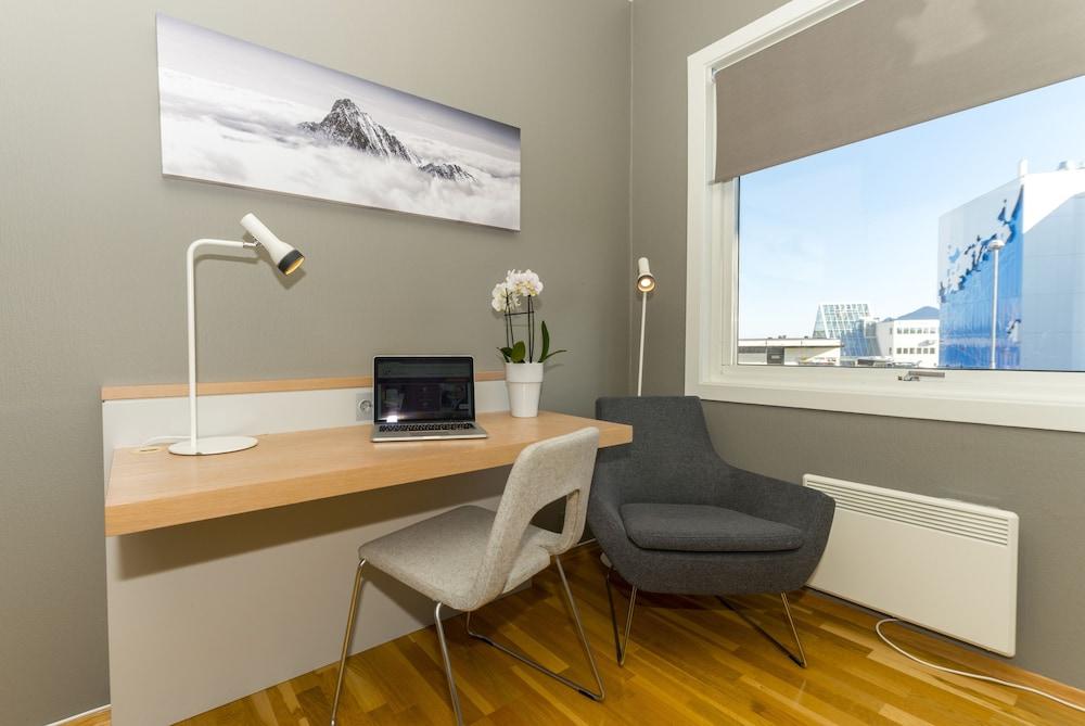 Hotel Aurora Svolvær Buitenkant foto