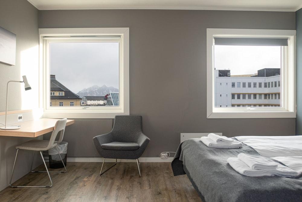 Hotel Aurora Svolvær Buitenkant foto